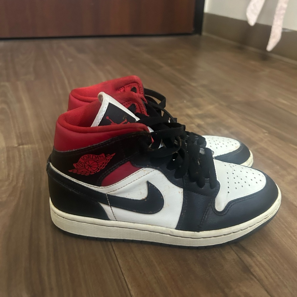 Jordan’s black and white and red